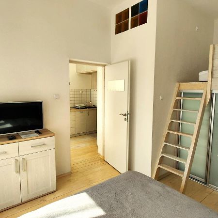 Kazimierz/Old Town Apartment Красков Екстериор снимка